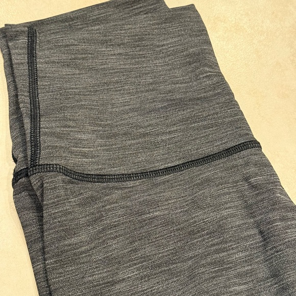 Lululemon heather grey Leggings - Picture 2 of 4